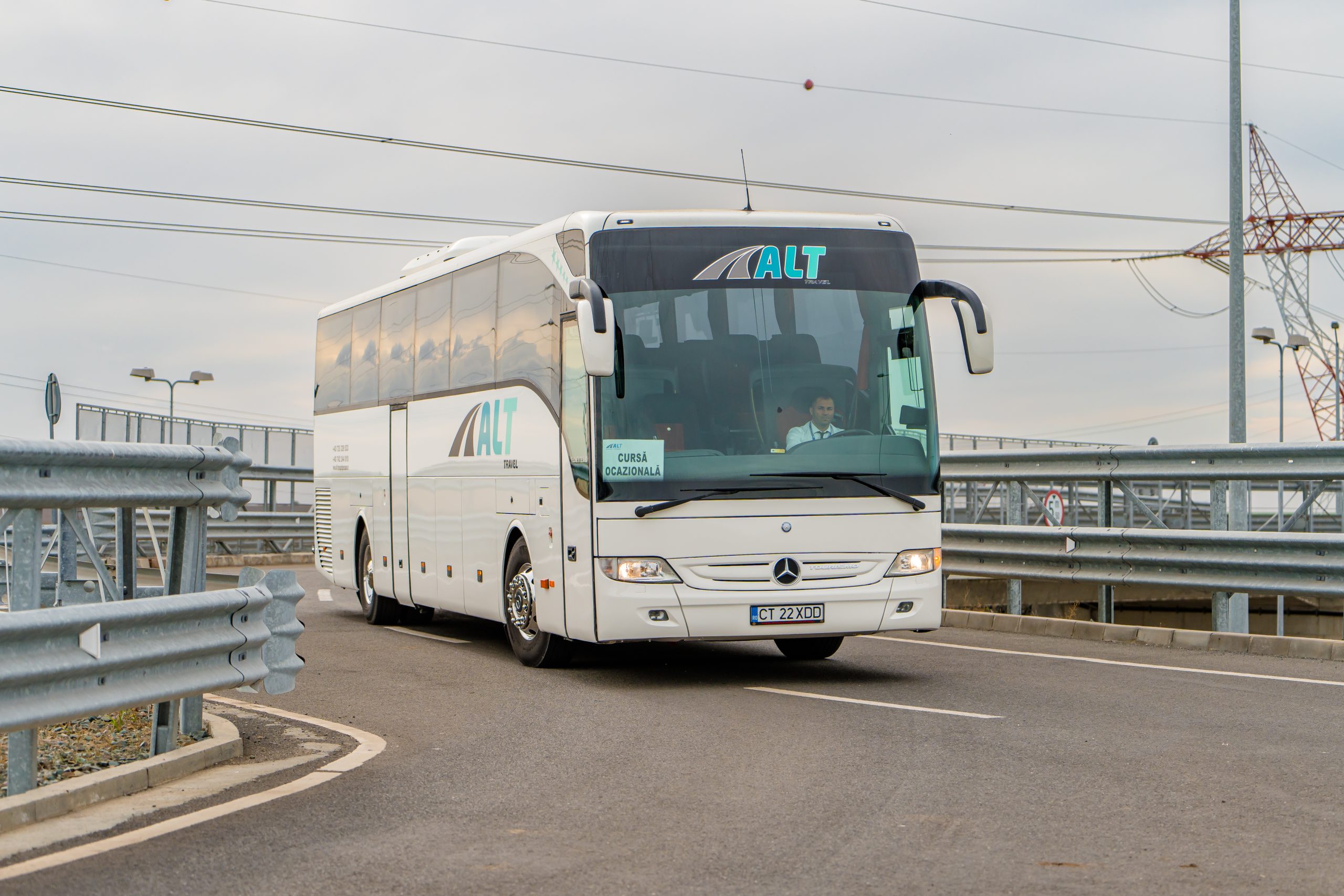 transport aeroport constanta otopeni
